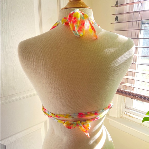 Victoria’s Secret White/Floral Tie Swim Top 32D - Picture 3 of 8